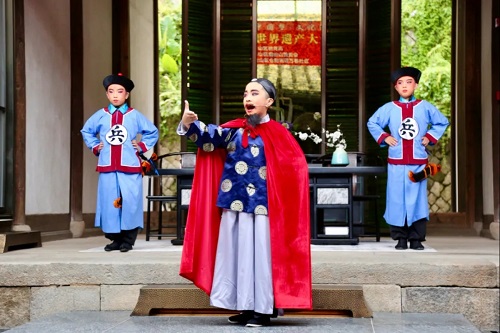 家門口的“閩劇大餐”！麥小閩劇社團(tuán)在煙臺山的這場閩劇表演驚艷了,！